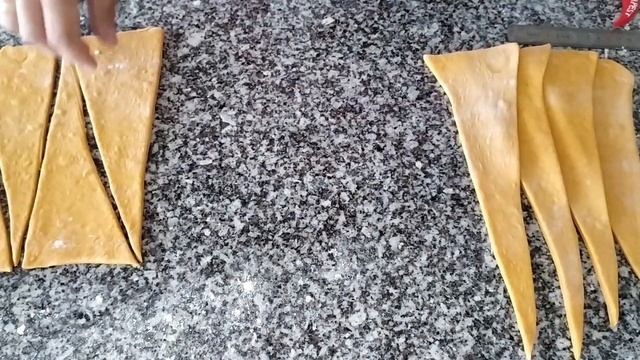 Gorgeous Paprika Croissants @30 смотреть онлайн