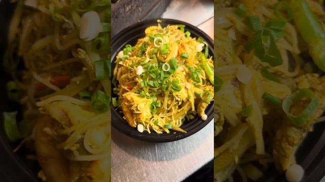 Singapore noodles and Pad Thai recipe | hot wok easy to cook for 2 minutes смотреть онлайн