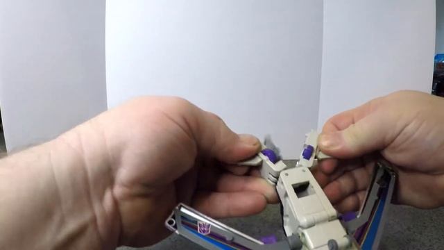 A quick look at my G1 Octane ( Retro Transformers ) смотреть онлайн
