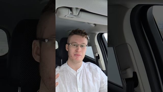 С наступающим новым годом вас и с годовщиной нас 😁😁😁 #shorts смотреть онлайн