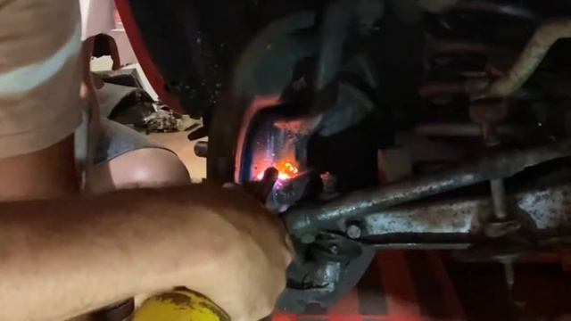 Bretts Garage: 63 Impala Convertible, Disc Brake Conversion смотреть онлайн