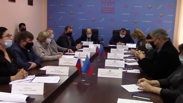 Вопрос укомплектованности штата в сфере здравоохранения и предоставиления жилья молодым специалиста смотреть онлайн