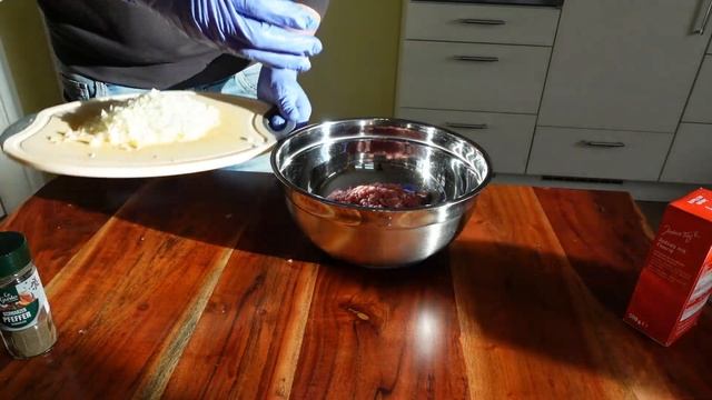 Wir machen knusprige Teigtaschen // Делаем чебуреки смотреть онлайн