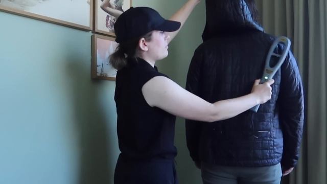 [REAL PERSON ASMR] TSA Pat Down and Body Exam with @kewas_asmr & @asmraugust смотреть онлайн