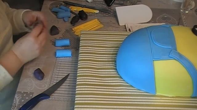 Minion Cake смотреть онлайн