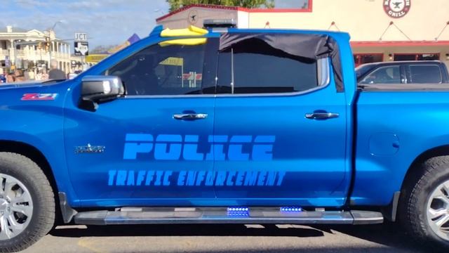 Ed couch police department Toyota Tundra ghost unit lights display смотреть онлайн