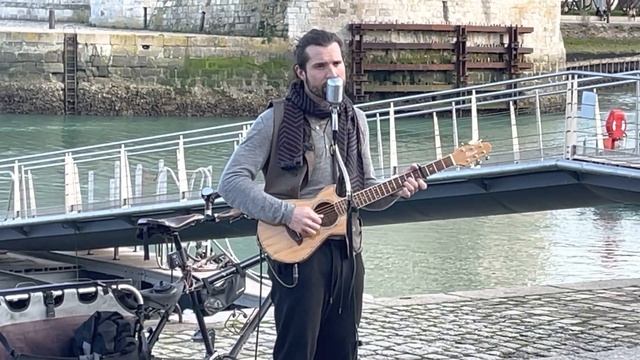Berceuse d'amour par Julien Mueller смотреть онлайн