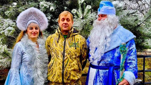 Олег Зубков поздравляет всех друзей С Новым 2025 Годом!!! смотреть онлайн