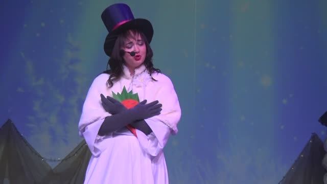 27 12 2024 г : Новогодний концерт ДК * Геолог * (сказка * В некотором Царстве*) смотреть онлайн