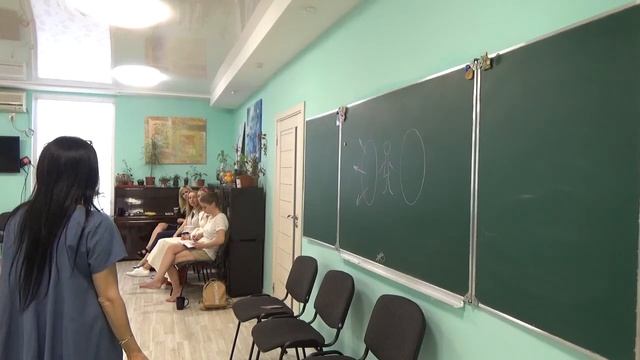про "ДЕНЬГИ В ПАРЕ" смотреть онлайн