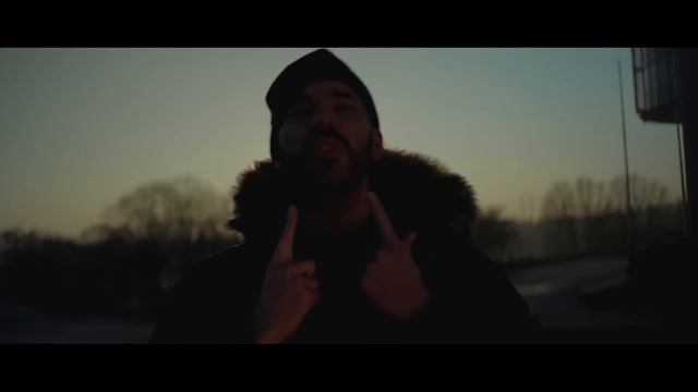 TAIPAN - SURVOLE (Clip Officiel) смотреть онлайн