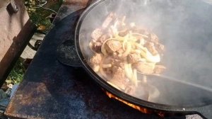 ЖАРЕНЫЙ ЛАГМАН. В КАЗАНЕ на костре