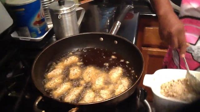 Auntie Fee's Salmon Croquettes (Part 2) смотреть онлайн