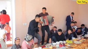 Бекжан Темирхан/ тойдо ырды жарып салды!
