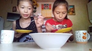 asmr лапша доширак.