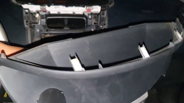 TOYOTA豐田YARIS 1.5小鴨 冷氣面板 指示燈 不亮 小燈 更換 DIY 音響主機 拆裝 EP1 Speaker small lamp disassembly and replacemen смотреть онлайн