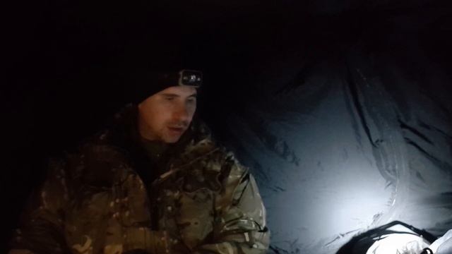 Night vlog in the Snugpak scorpion 2 tent 19th Jan 2023 part 3 смотреть онлайн