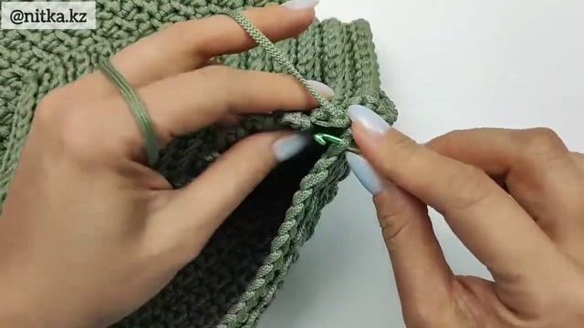 Crochet a large elegant bag of cord Большая элегантная сумочка из полиэфирного шнура Вязание крючко смотреть онлайн