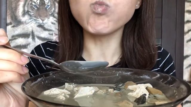 mukbang asmr Porridge chalk/Каша асмр #chalk #asmr #mukbang #clay #мел #мелоежка #поедание #асмр смотреть онлайн