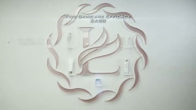 LUXE YOUNG LONDON Product Promo смотреть онлайн