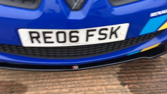 Installing MaxtonDesigns Front Splitter for my Megane 225 Cup смотреть онлайн