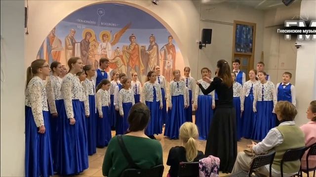 «День ли царит» - муз. П. Чайковского, сл.А. Апухтина - хор "Московские колокольчики". смотреть онлайн