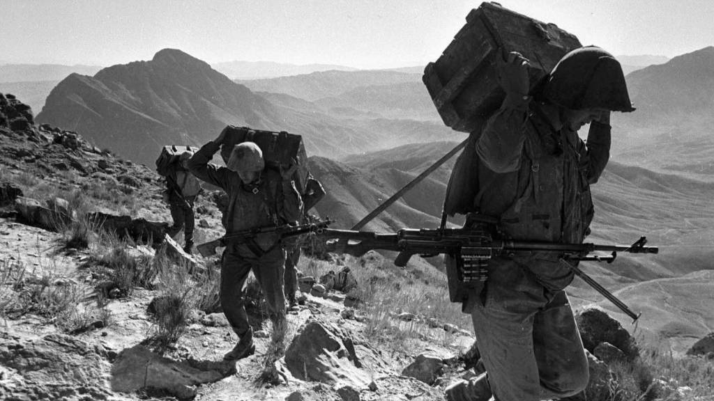 Дембеля СССР ч.6 война в Афгане смотреть онлайн