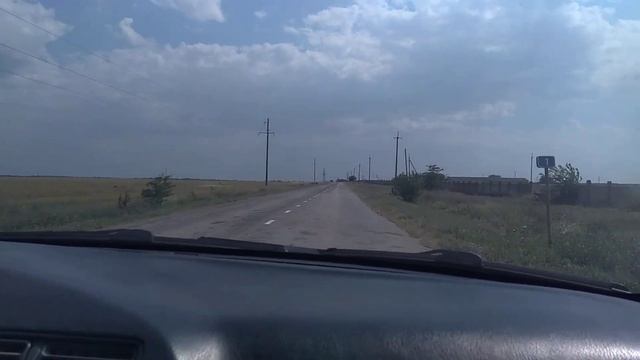 Сравните российскую и украинскую дороги в северо-западном Крыму. смотреть онлайн