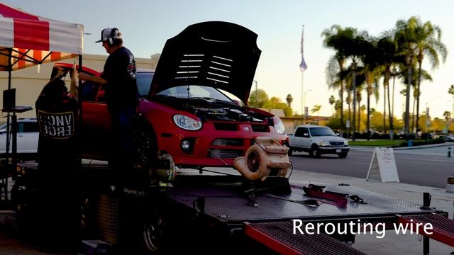 Neon Srt4 Gets on Dyno смотреть онлайн