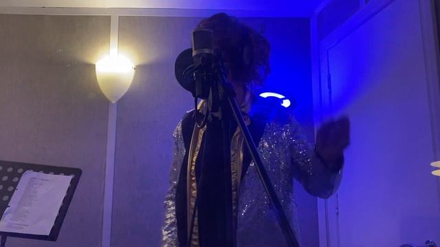 Tim Robinson - Carol AS ELVIS смотреть онлайн