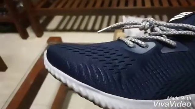 Unboxing the Adidas Alphabounce EM Blue смотреть онлайн