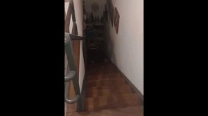 Женщина начала слышать скрежет и посторонний звук в своём доме