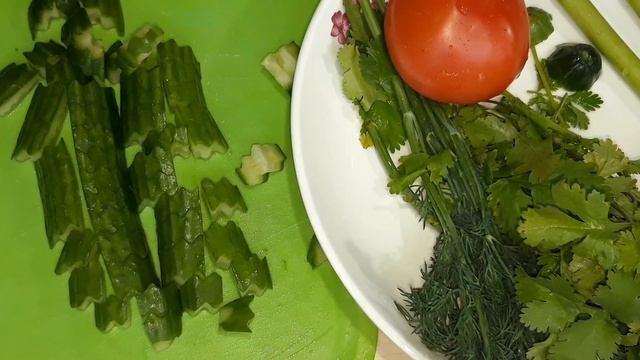 Весенный витаминный салат✅./Бахорий витаминларга бой салат.✅ смотреть онлайн