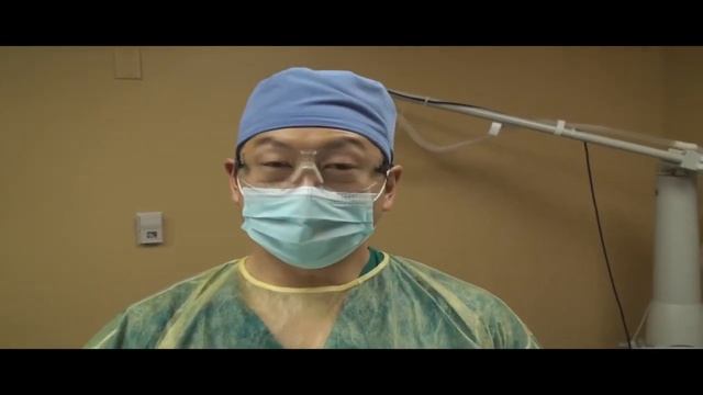 Laser vs Excision (Cutting) Face Mole Removal Discussion & Live Surgery Seattle Bellevue's Dr Young смотреть онлайн