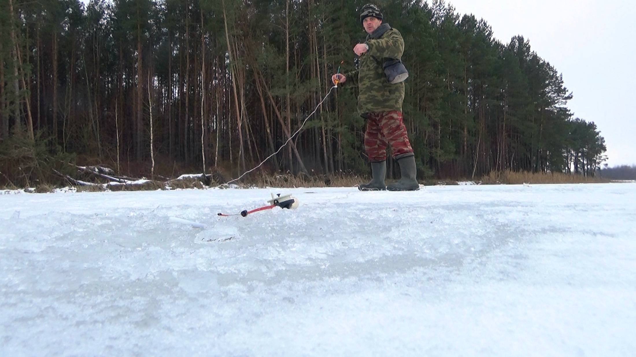 Рыбалка 30 декабря по плотве на снасти РОХ- новое слово в рыболовстве смотреть онлайн