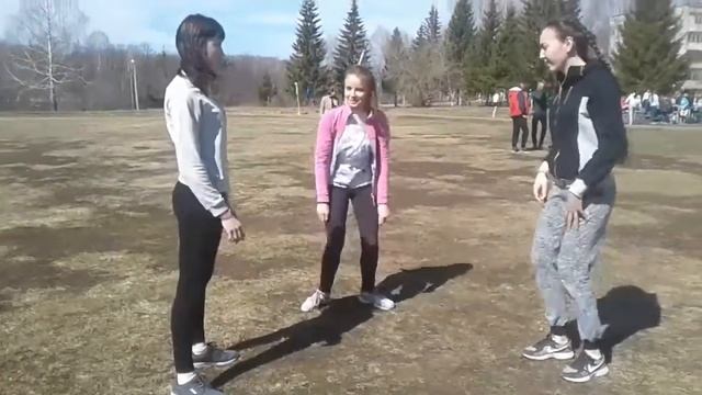 Лёгкая атлетика. Приседания. Качай попу. смотреть онлайн