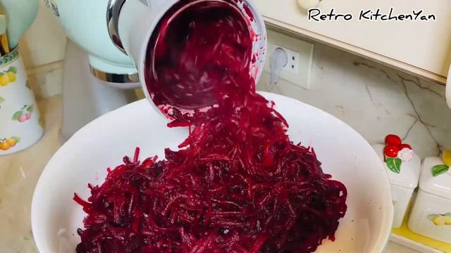 Creamy Beetroot Salad Recipe / Բազուկով Աղցան смотреть онлайн