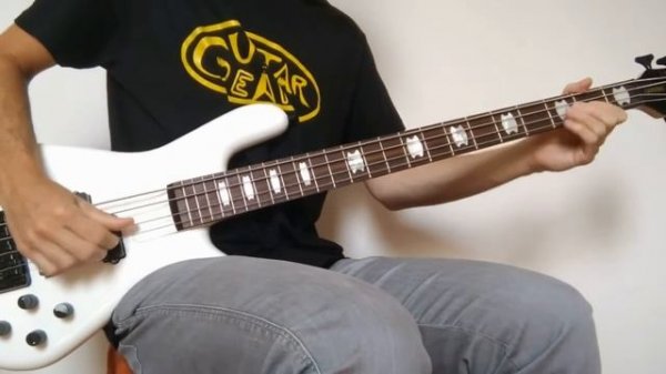 DIGITECH CABDRYVR speaker cabinet DEMO on Bass - SPECTOR REBOP 4