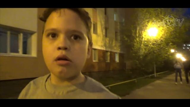 ВЕЧЕРНЯЯ ПРОГУЛКА. ПРО КАШУ И КОТА БАРСИКА смотреть онлайн