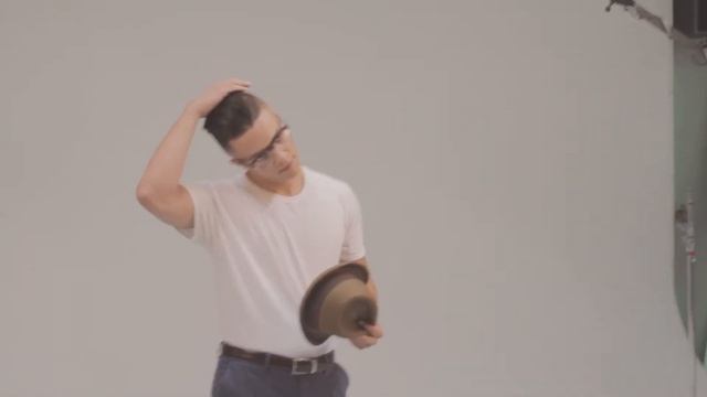 Behind the Scenes: 'Gentleman' [Tony Ferrari Album Cover Shoot] смотреть онлайн