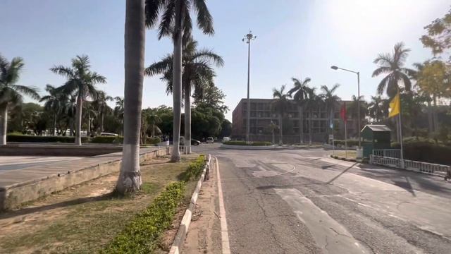 PUNJAB UNIVERSITY Chandigarh Campus Review @ammyvlogs1 смотреть онлайн