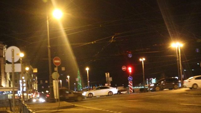 Две гигантские "елочки" над Петербургом. Вторник, 31 декабря 2024 г.