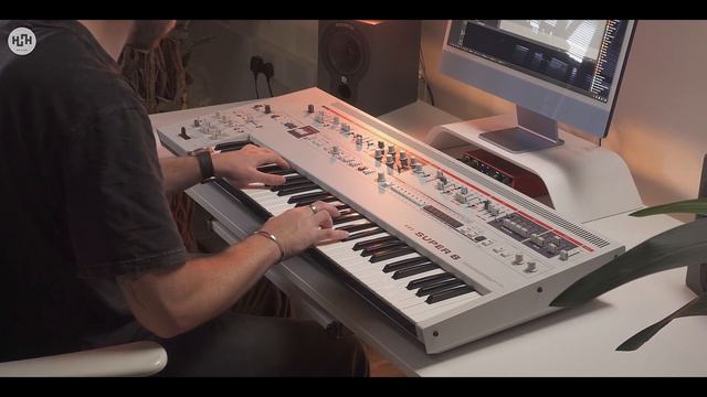 UDO Audio Super 8 16 Voice synthesiser - Unforgettable sound! смотреть онлайн