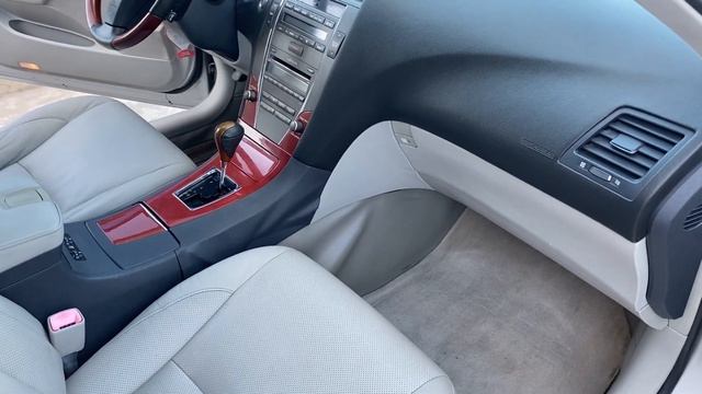 Xe đã bán Lexus Es350 2006 vin2007 nguyên zin Lh 0908-9999.26 смотреть онлайн