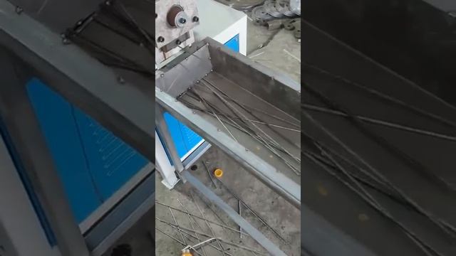 CNC steel copper aluminium wire streightening and cutting machine смотреть онлайн