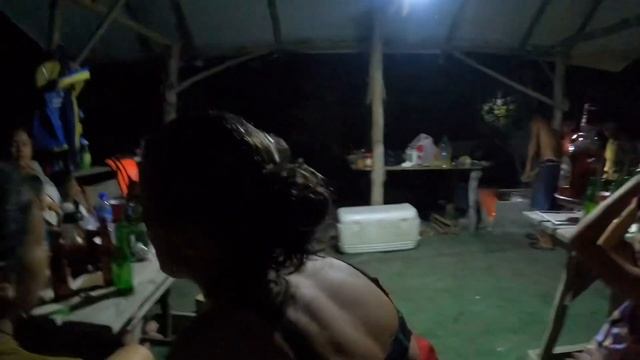 Family, Fun, Food and … Fishing? смотреть онлайн