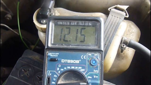 Как проверить аккумулятор за 1 минуту и не покупать новый акб, с помощью мультиметра смотреть онлайн