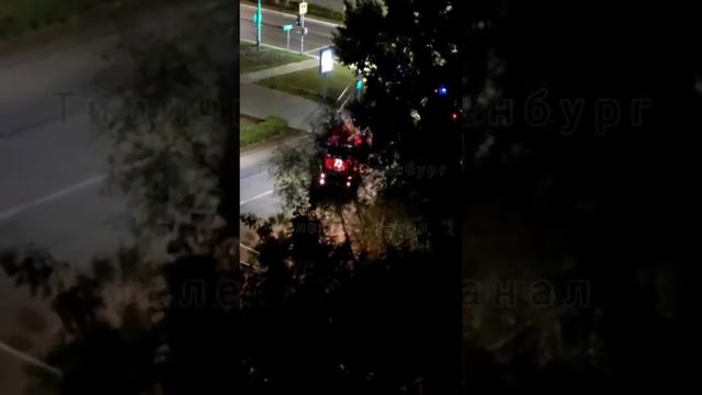 Видео пожара в ресторане на улице Чкалова в Оренбурге смотреть онлайн