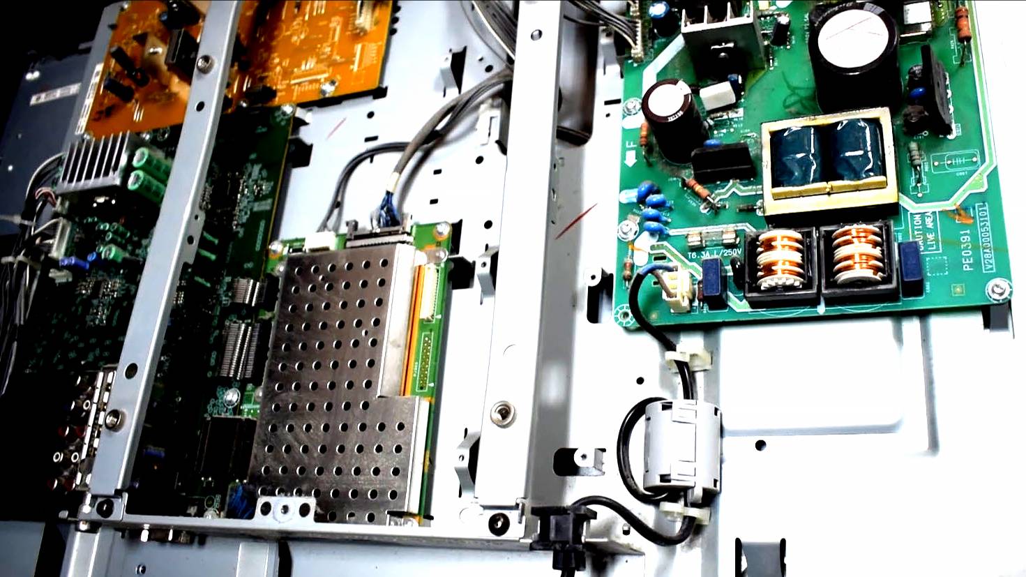 Ремонт телевизора Toshiba 32C3500PR смотреть онлайн