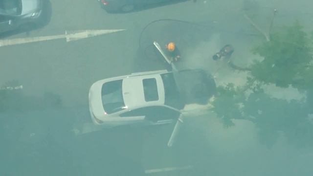 Singapore Sports Car caught on Fire near Raffles Place - Apr 30 2015 смотреть онлайн